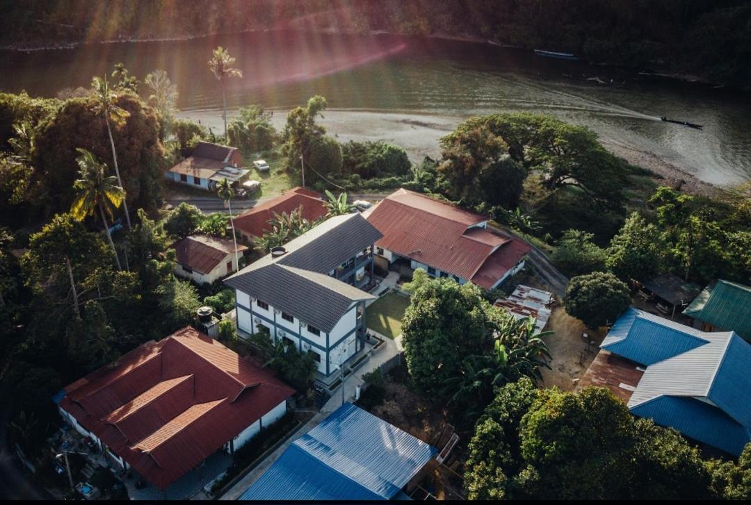 Tebing Guest House Taman Negara Malaysia קואלה טהאן מראה חיצוני תמונה