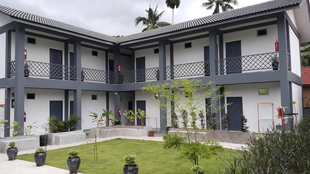 Tebing Guest House Taman Negara Malaysia קואלה טהאן מראה חיצוני תמונה