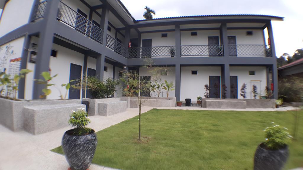 Tebing Guest House Taman Negara Malaysia קואלה טהאן מראה חיצוני תמונה