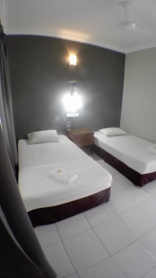 Tebing Guest House Taman Negara Malaysia קואלה טהאן מראה חיצוני תמונה