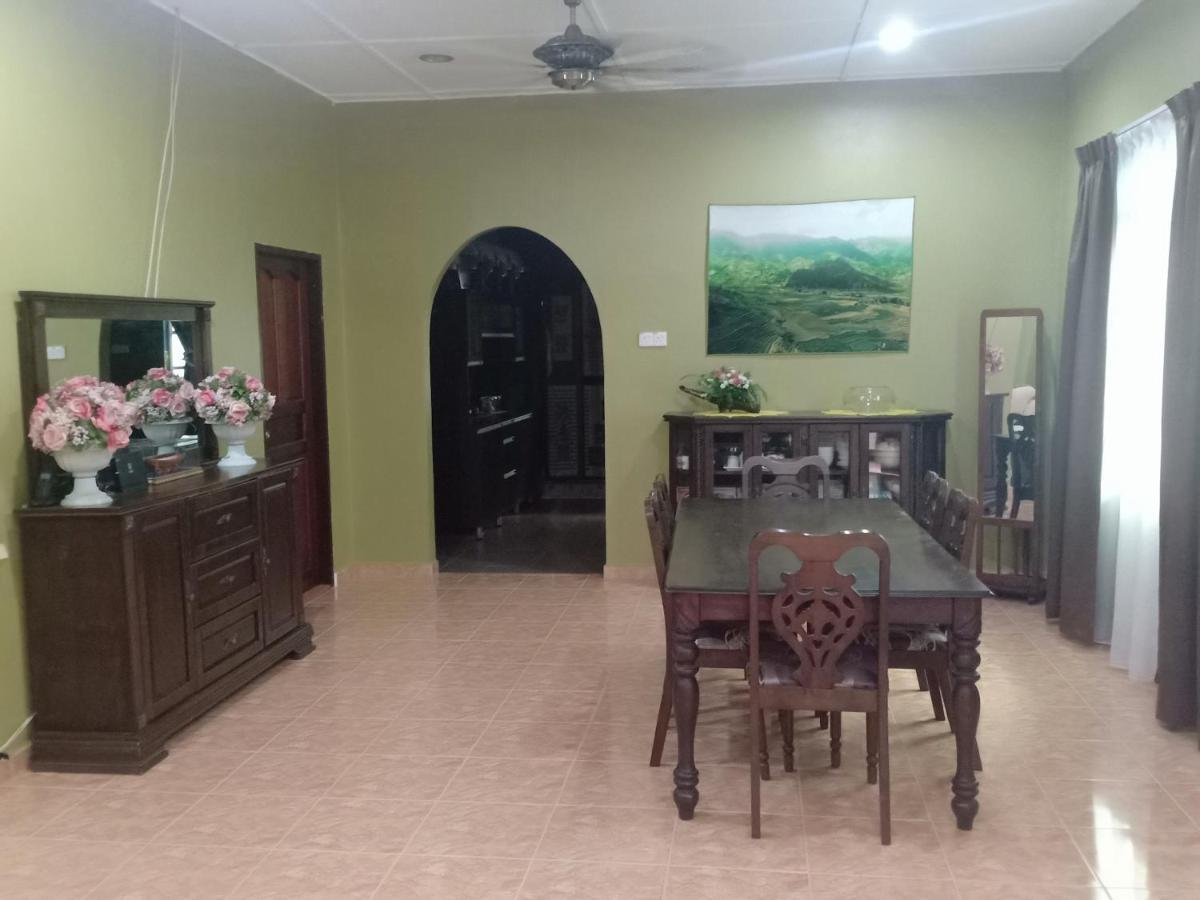 Tebing Guest House Taman Negara Malaysia קואלה טהאן מראה חיצוני תמונה